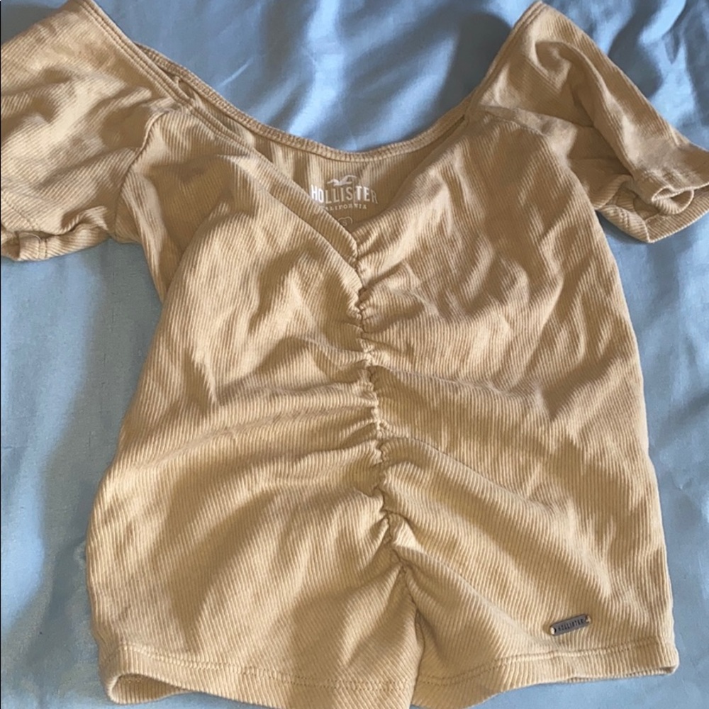 Hollister beige off the shoulder cropped top